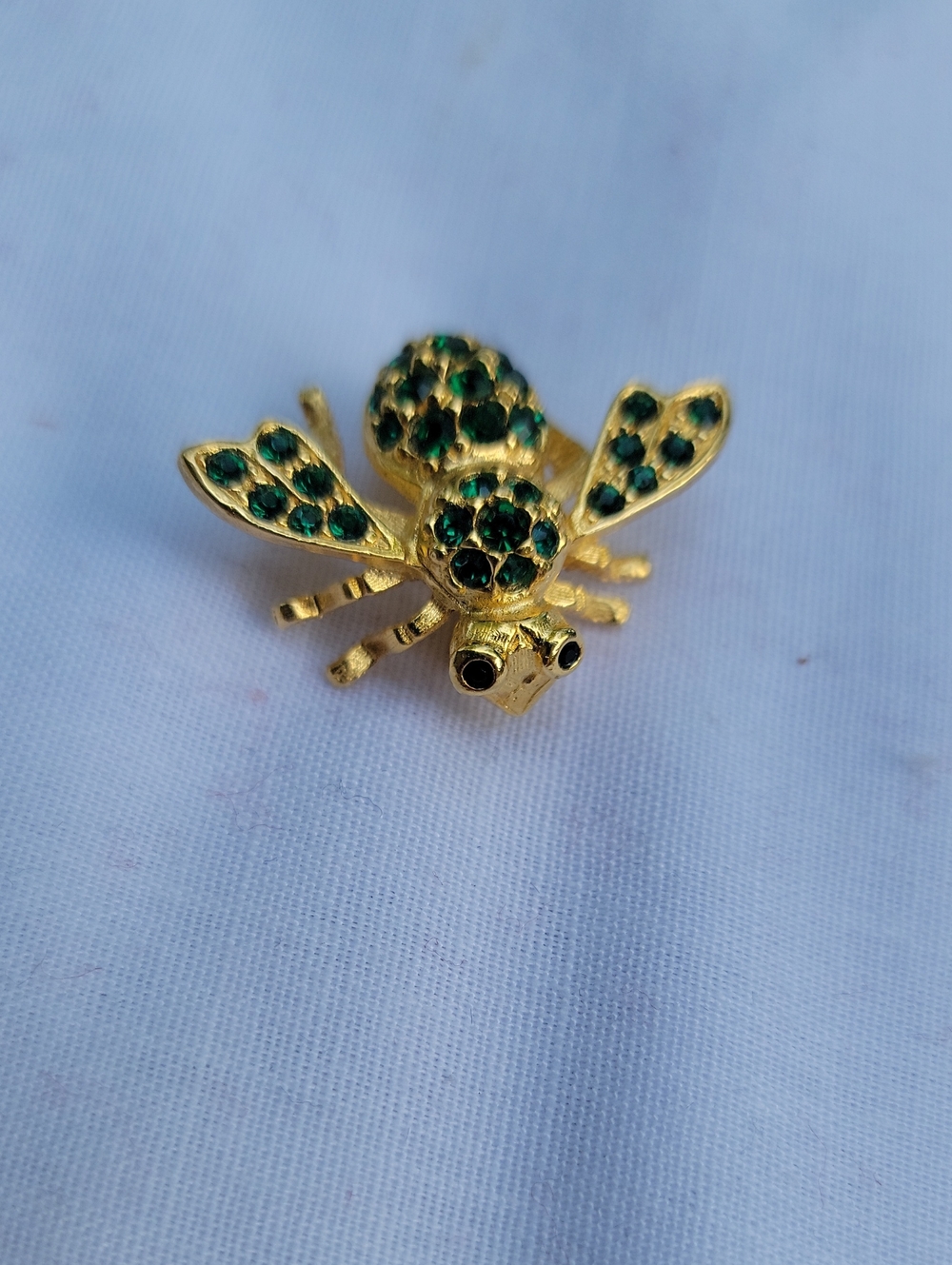 Vintage Joan Rivers Gold Tone Bee Brooch with Green Crystals